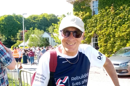 Fundraiser Gary in his Blind Veterans UK t-shirt