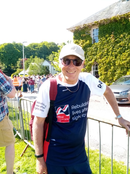 Fundraiser Gary in his Blind Veterans UK t-shirt